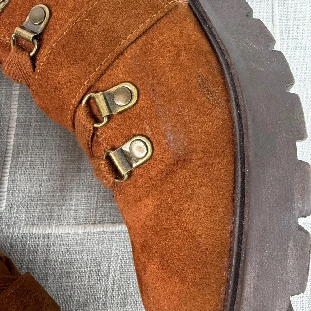 White Mountain Womens 10 Faux Suede Lugged Sole Ankle‎ Bootsa